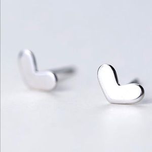 Tiny Heart Earrings